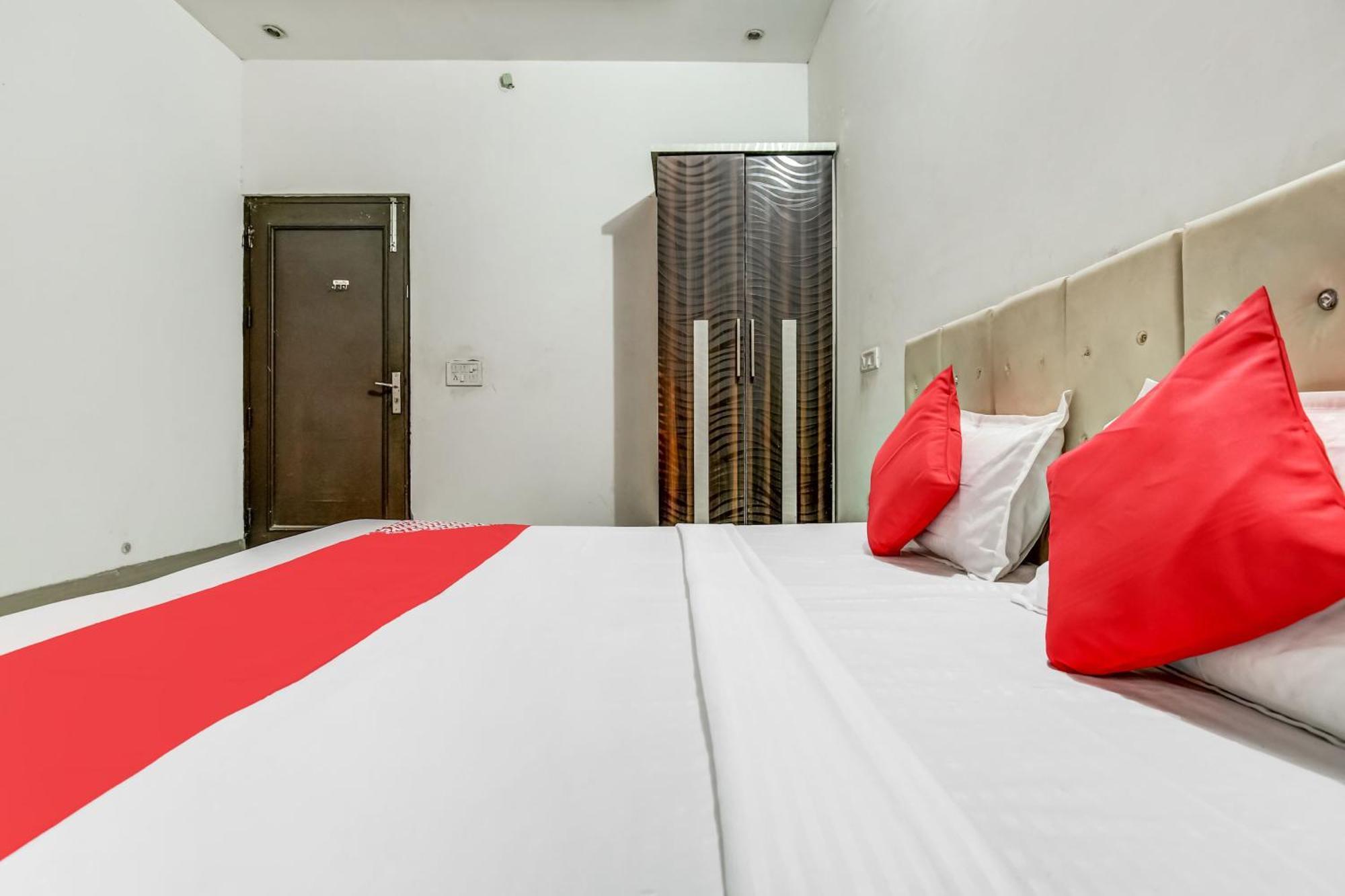 Flagship Hotel Big Boss Kurukshetra Dış mekan fotoğraf