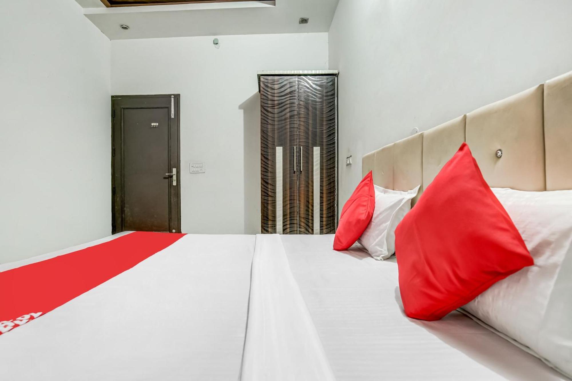 Flagship Hotel Big Boss Kurukshetra Dış mekan fotoğraf
