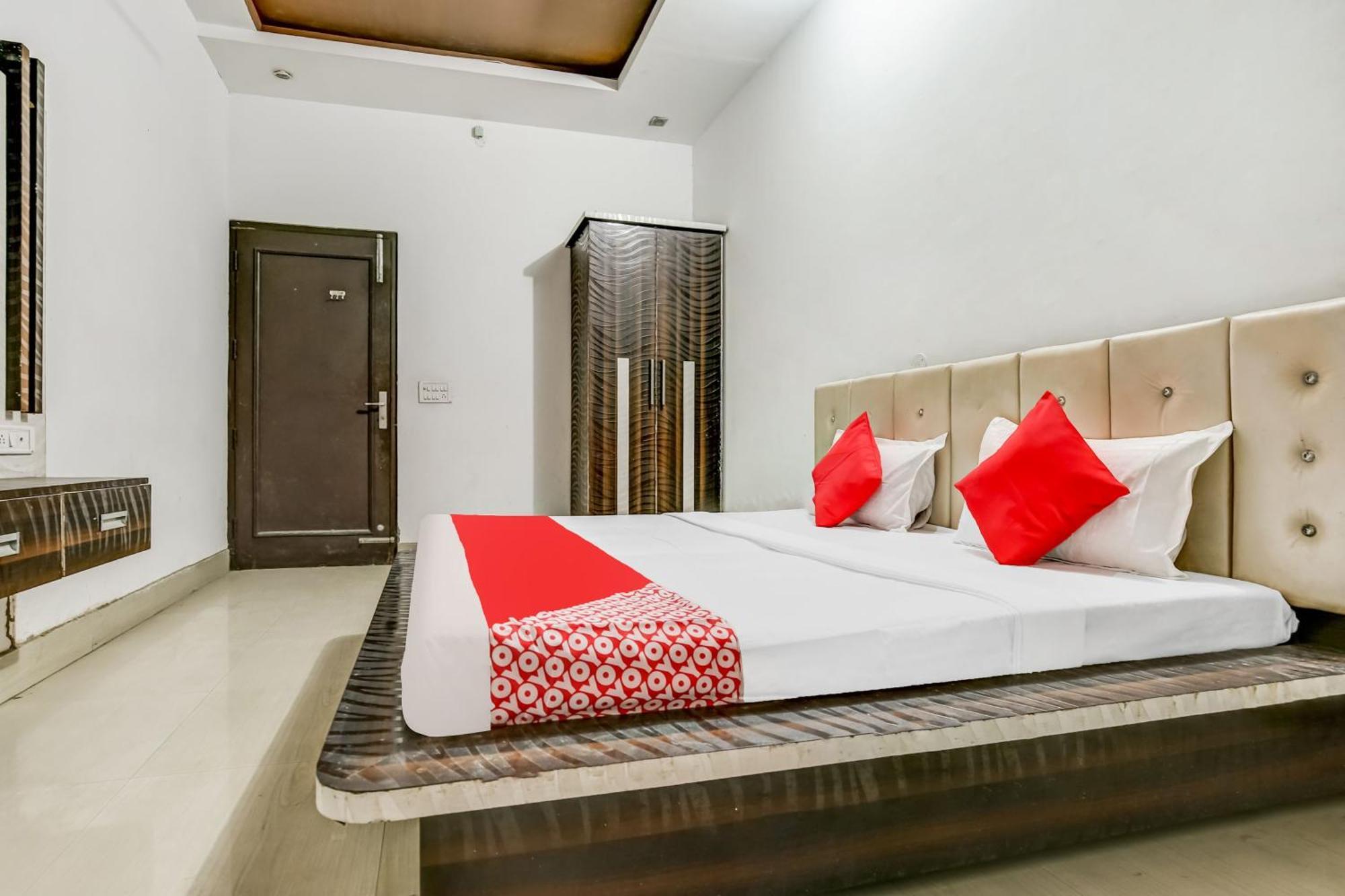 Flagship Hotel Big Boss Kurukshetra Dış mekan fotoğraf